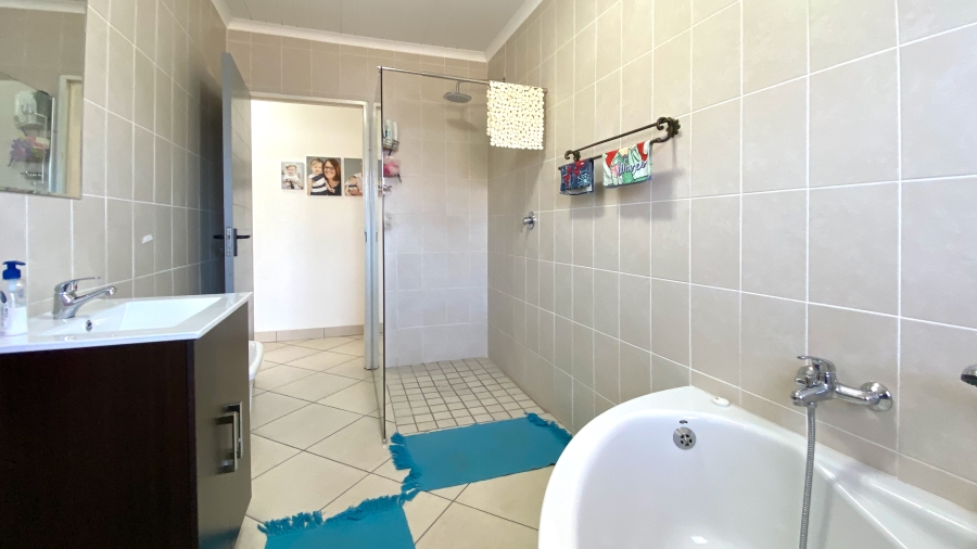 3 Bedroom Property for Sale in Port Owen Western Cape